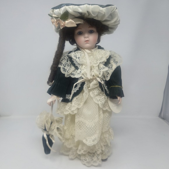 Manglesons Other - Vintage 1990 The Rosebud Collection Jillian Porcelain Doll 16"